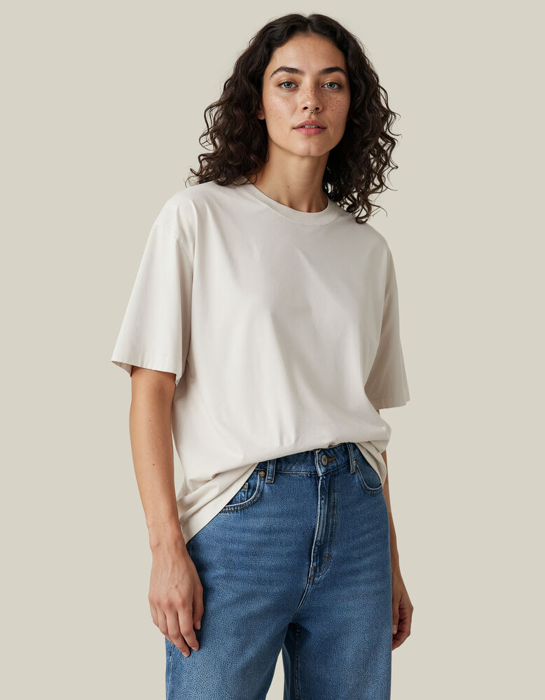 UM - T-Shirt (OCS) Loose Fit Unisex